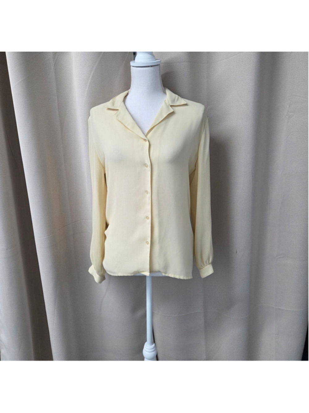 Annalise Chic Yellow Sheer Blouse Size 8 Old Money Quiet Luxury Light Academia